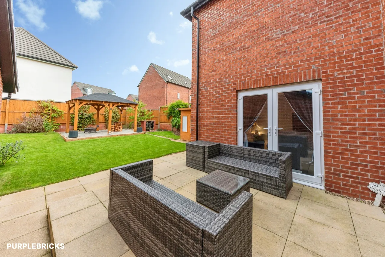 Ribbon Pond Drive, Newark, NG24, photo 37