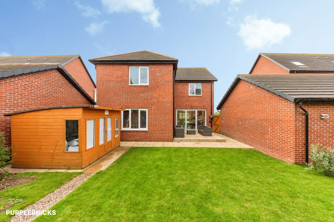 Ribbon Pond Drive, Newark, NG24, photo 33