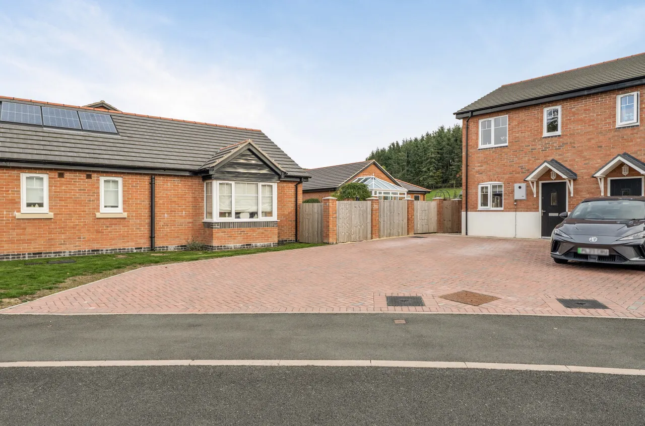 Maesderw, Sarn, photo 21