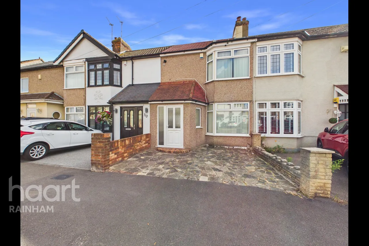 2 bed house for sale, Manser Road, Rainham, RM13