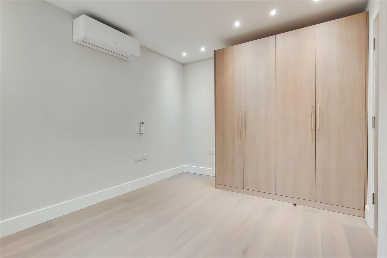Bridge Lane, London, NW11, photo 23