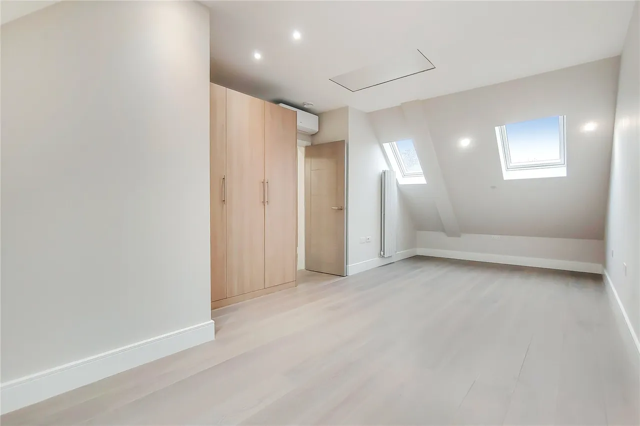 Bridge Lane, London, NW11, photo 26