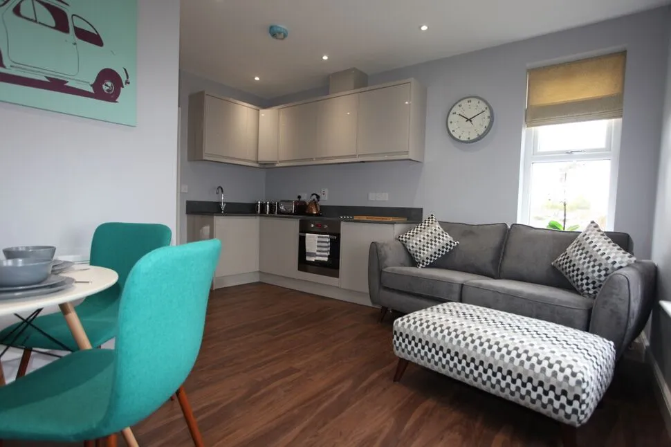 The Limes Barnsley Road, Wombwell, South Yorkshire, S73, photo 3