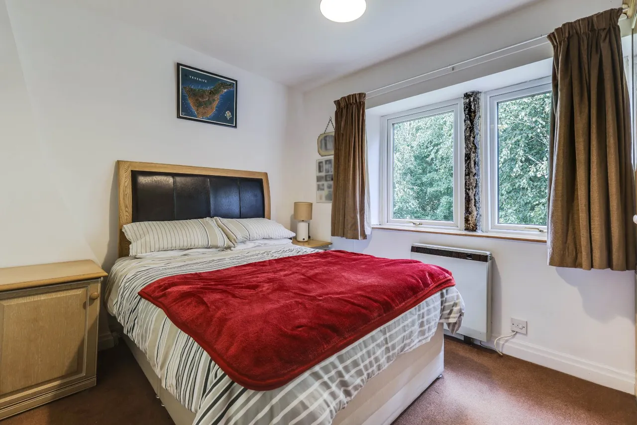 Temperance Court, Horsforth, LS18, photo 7
