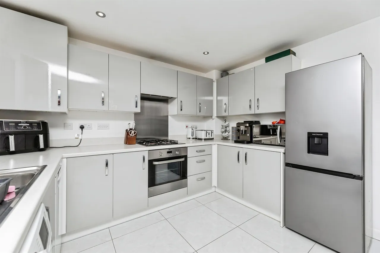Crown Avenue, East Ardsley, WF3, photo 5