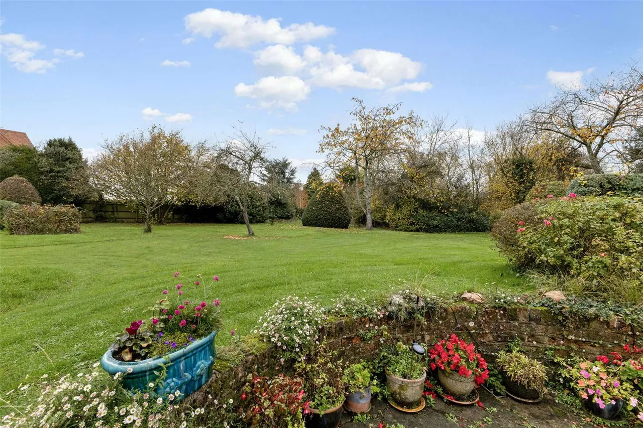 Piddington Lane, Wheeler End, HP14, photo 12