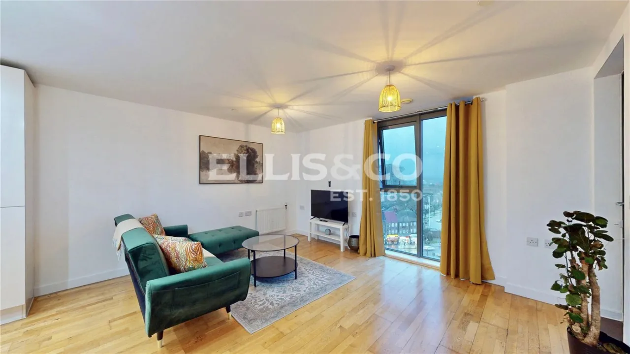 High Road, Wembley, HA9, photo 6