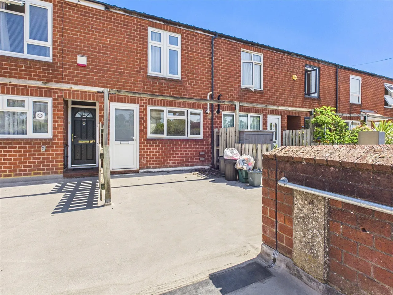 3 bed house to rent, Whitehall Road, Uxbridge, UB8