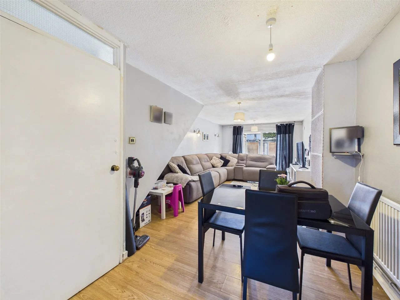 Whitehall Road, Uxbridge, UB8, photo 2