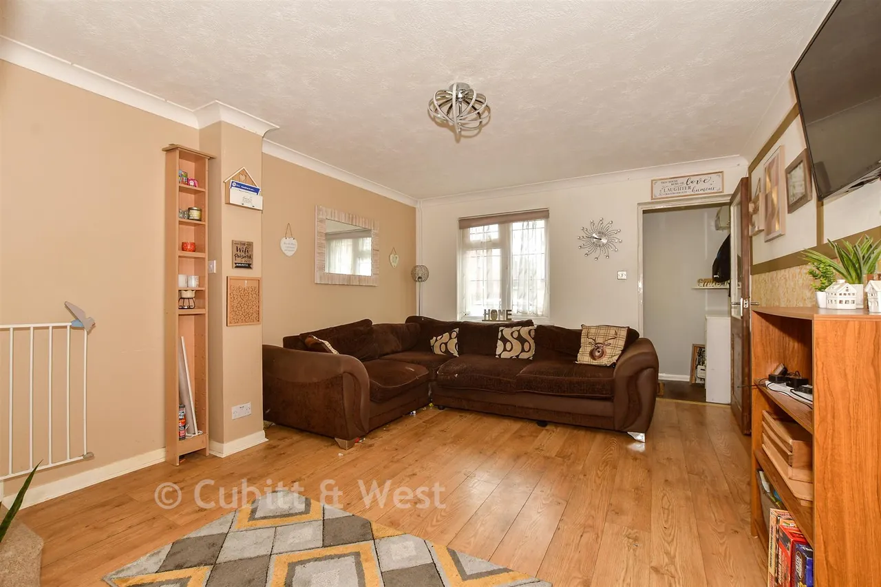 Keelson Way, Littlehampton, BN17, photo 4