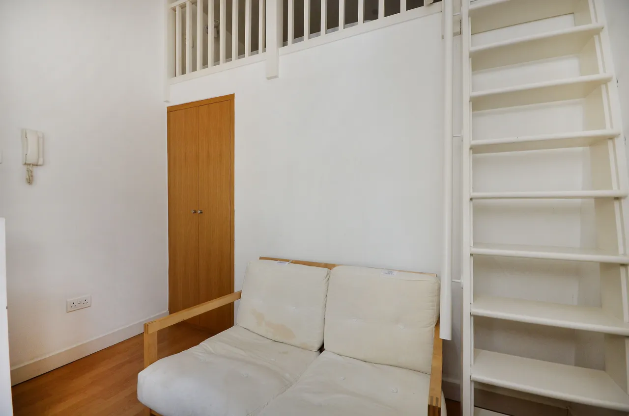 Flat 4, 26 Fairholme Road, London, photo 5