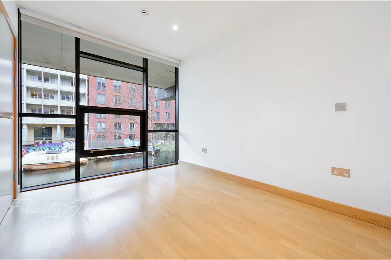 Roach Road, London, E3, photo 11