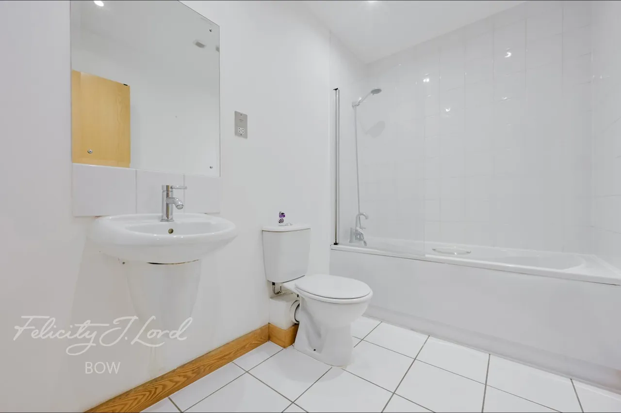 Roach Road, London, E3, photo 15