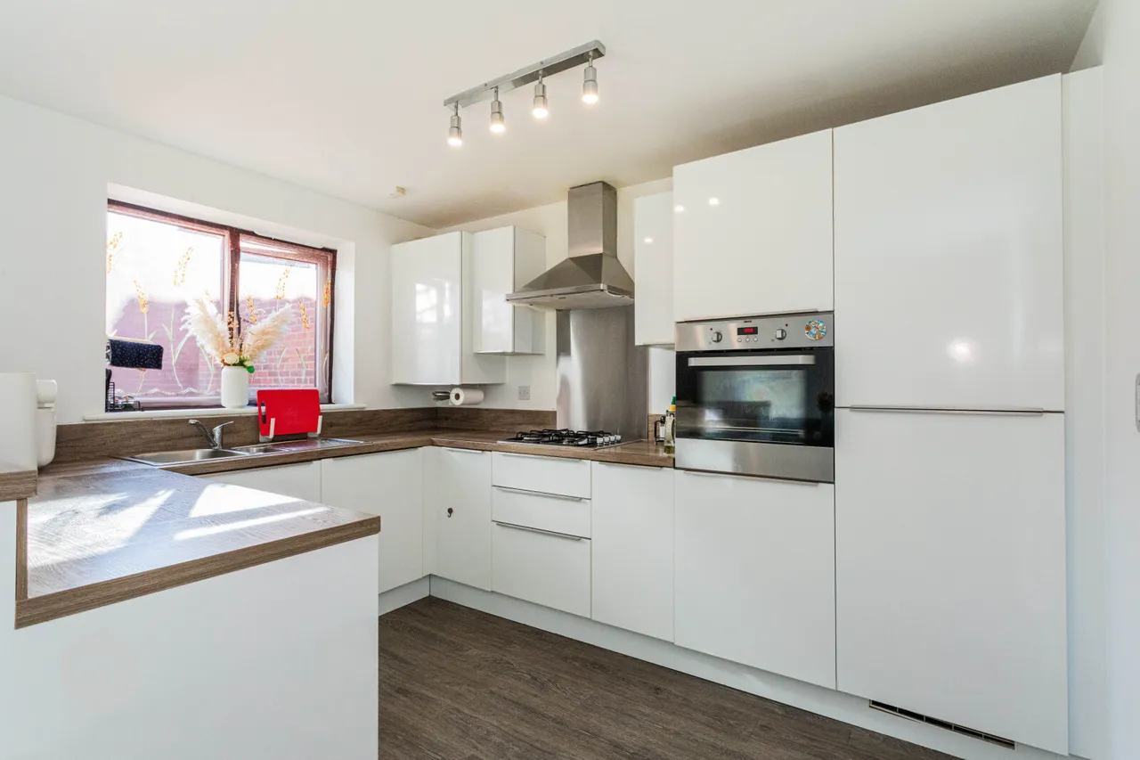 Laughton Avenue, Worsley, Manchester, M28 1GJ, photo 2