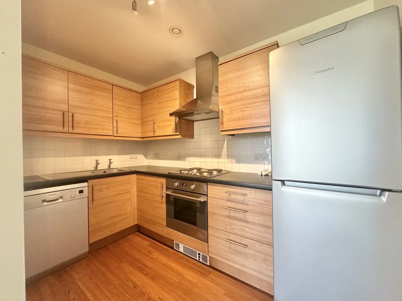 Chelsea House, Milton Keynes, 599 Witan Gate, MK9 2BU, photo 4