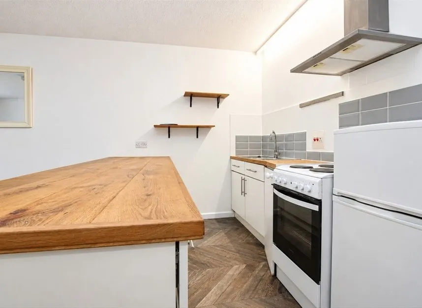 The Grove, Isleworth, TW7, photo 3