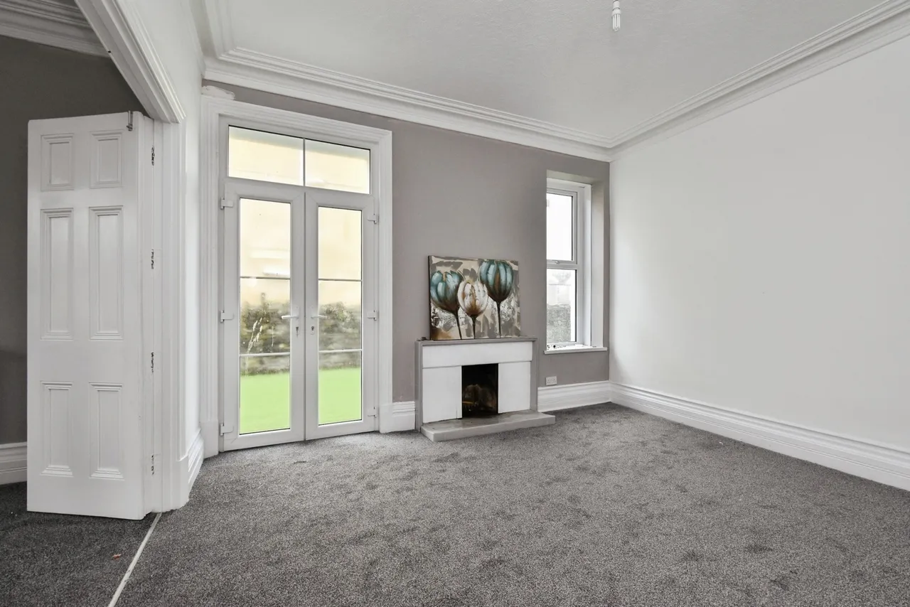 Queen Victoria Road, Llanelli, SA15, photo 9