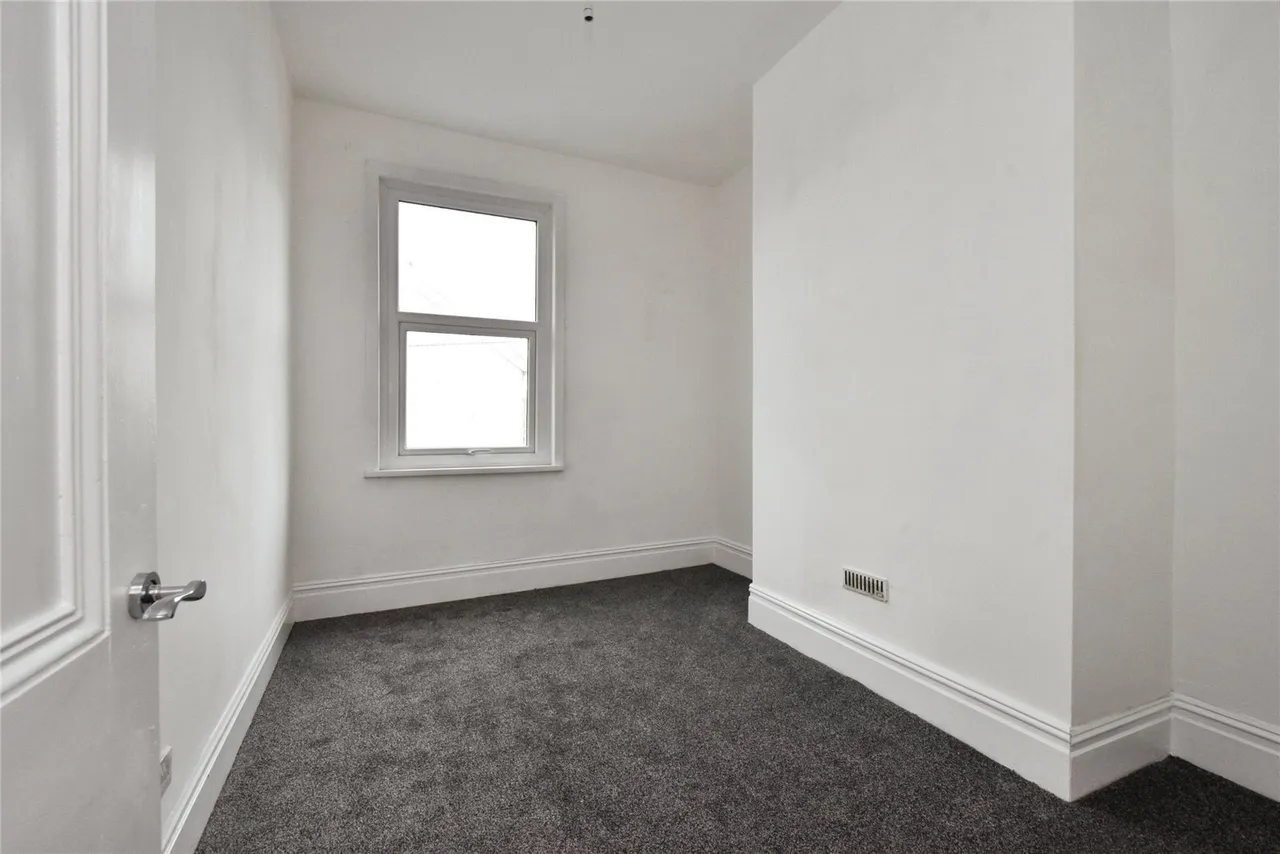 Queen Victoria Road, Llanelli, SA15, photo 22