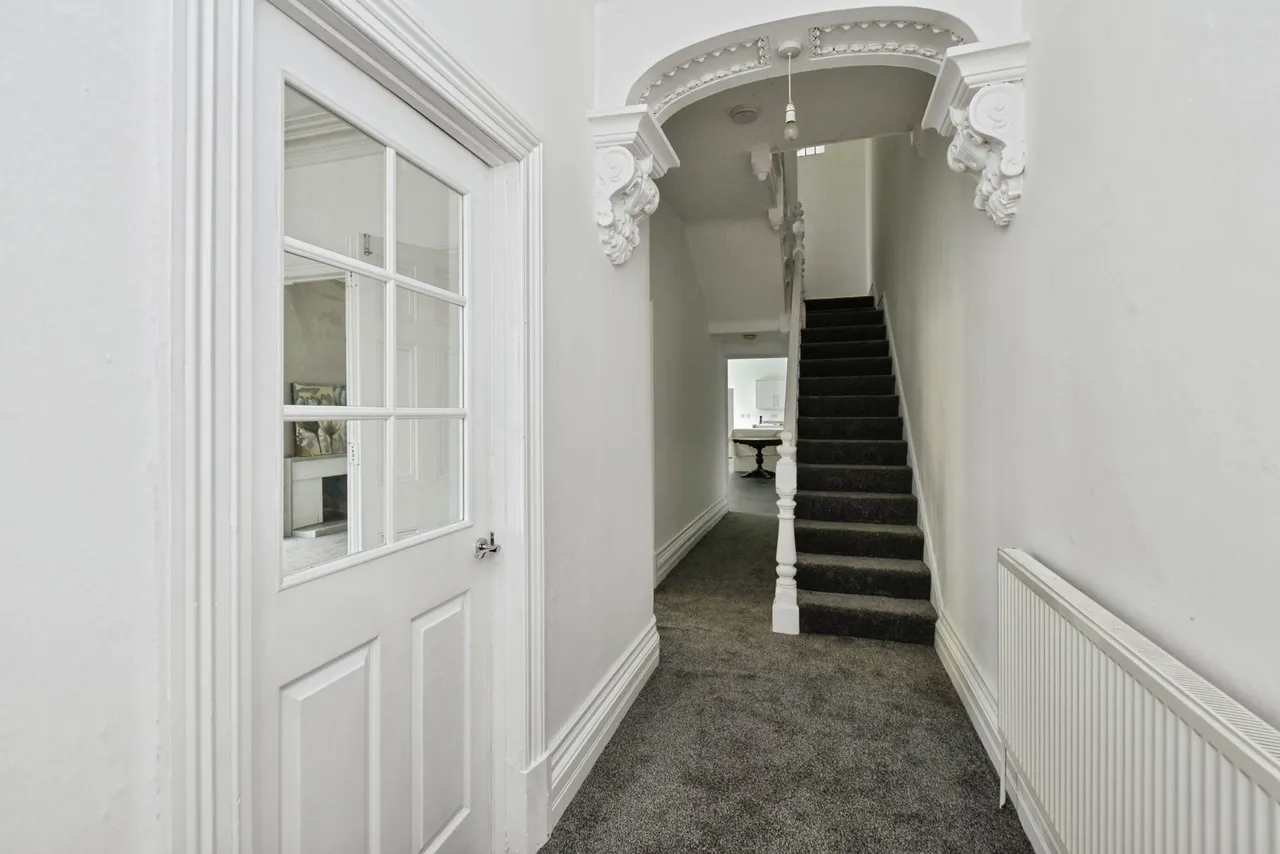 Queen Victoria Road, Llanelli, SA15, photo 6