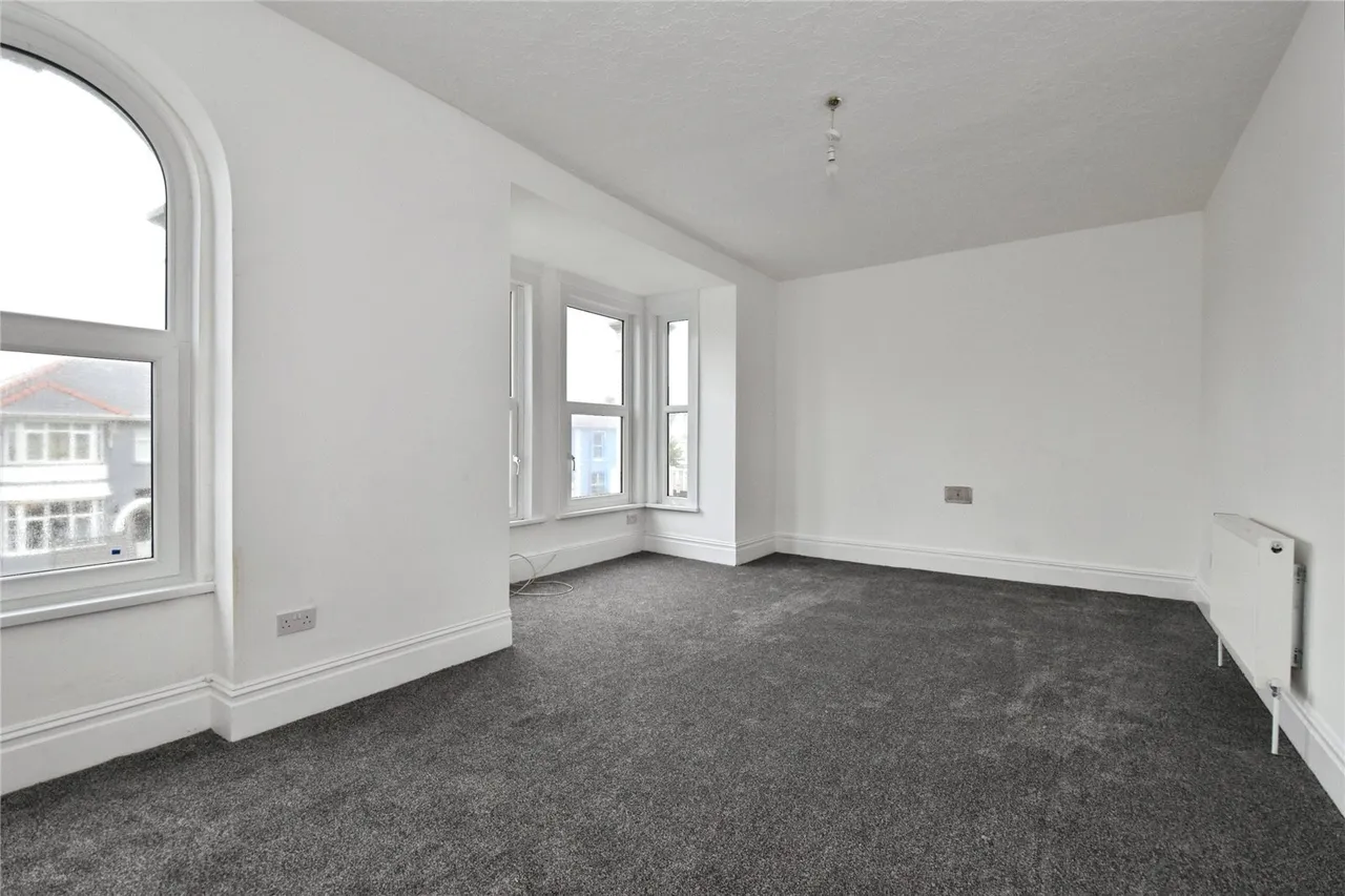 Queen Victoria Road, Llanelli, SA15, photo 19