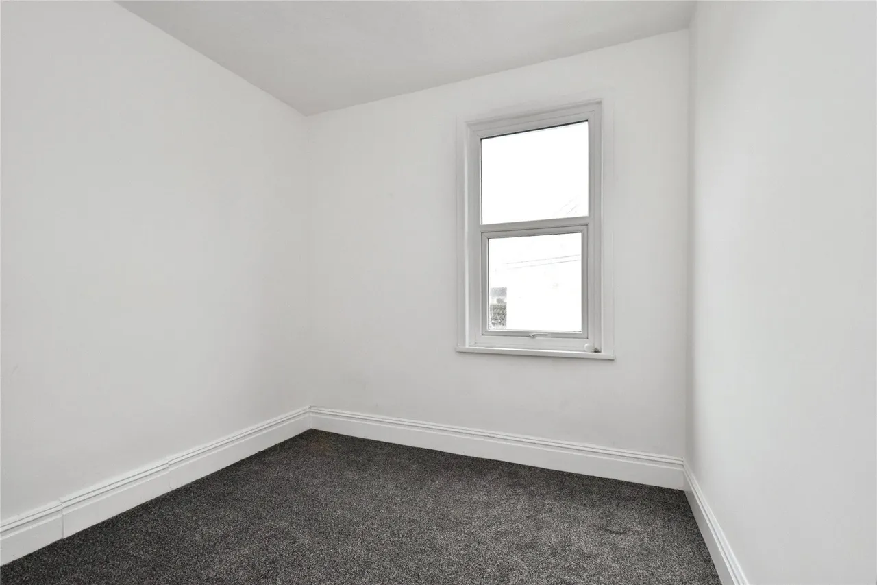 Queen Victoria Road, Llanelli, SA15, photo 24
