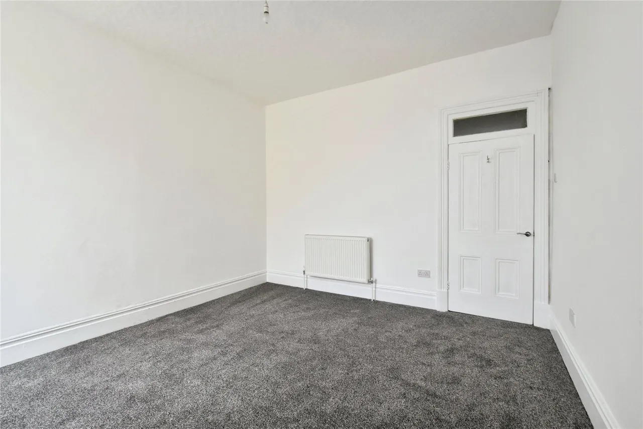 Queen Victoria Road, Llanelli, SA15, photo 21