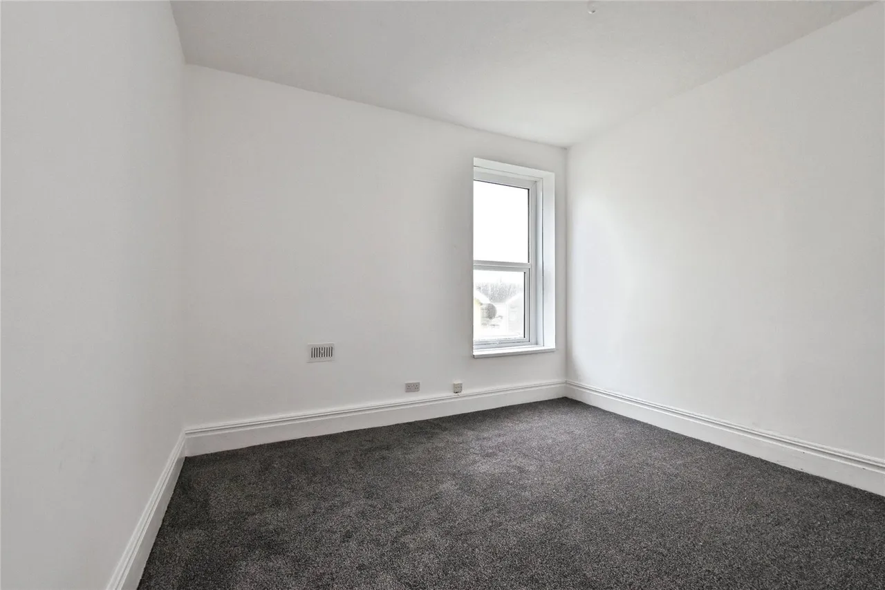 Queen Victoria Road, Llanelli, SA15, photo 20