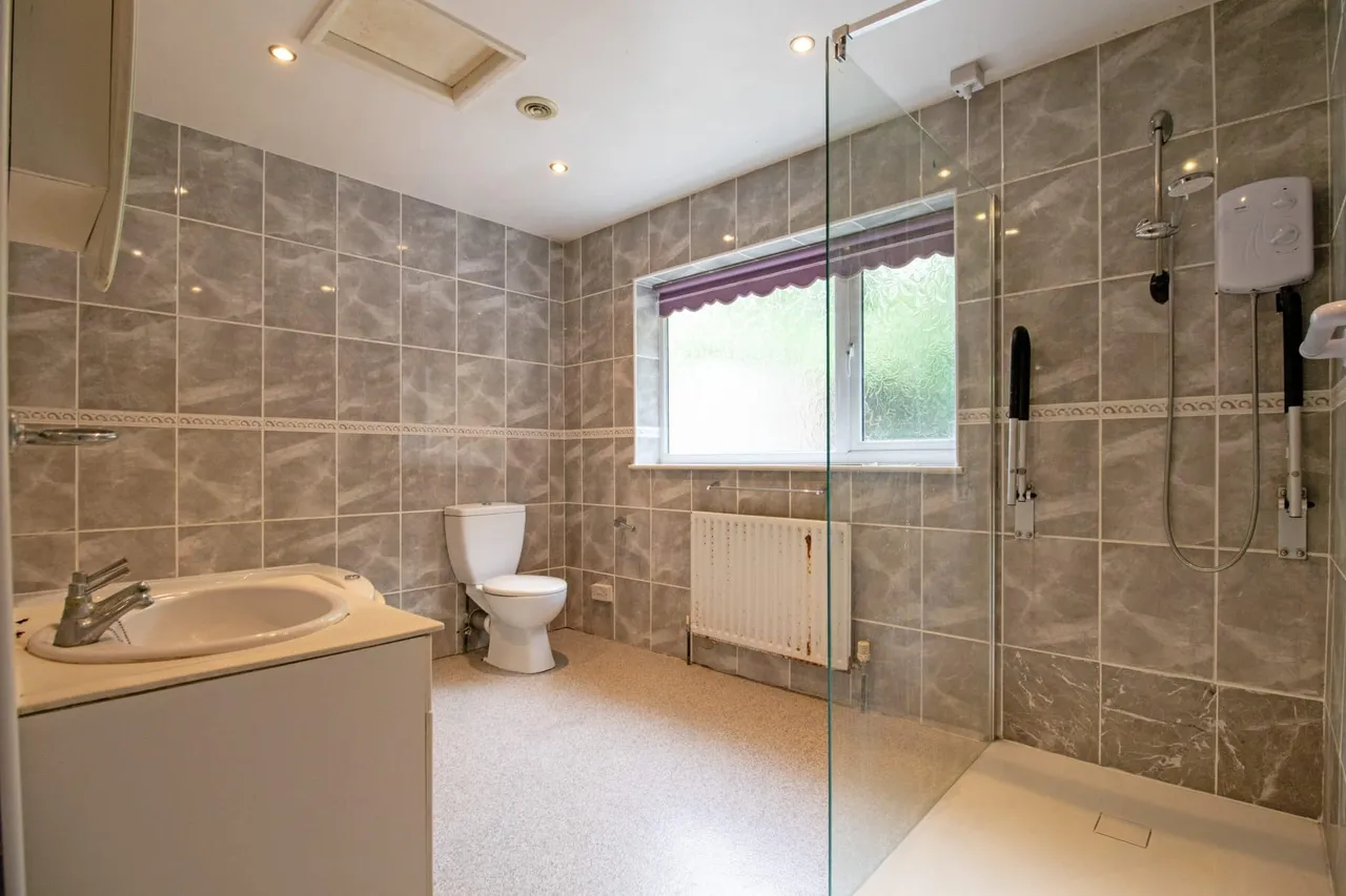 Astley Crescent, Scotter, DN21, photo 8