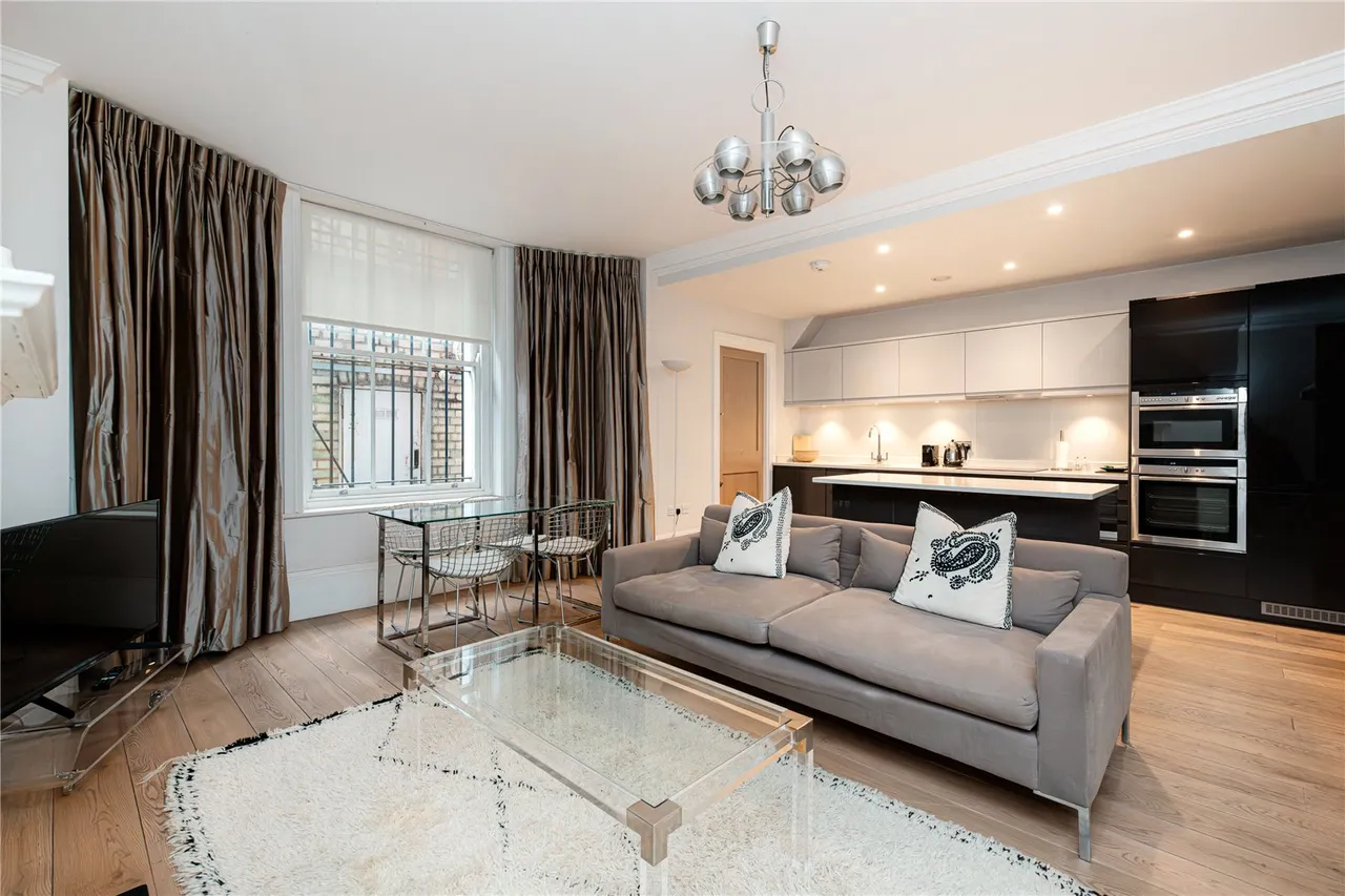 Welbeck Street, Marylebone, W1G, photo 2