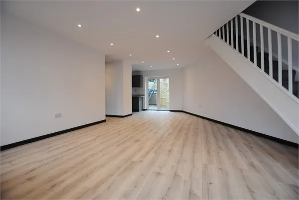 Priory Hill, Dartford, Dartford, Kent, DA1 2BH, photo 2