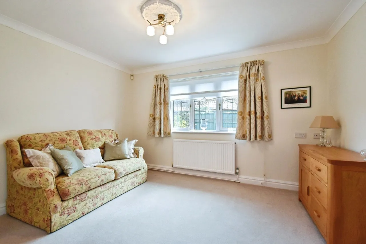 Maes Yr Helyg, Llandybie, SA18, photo 14