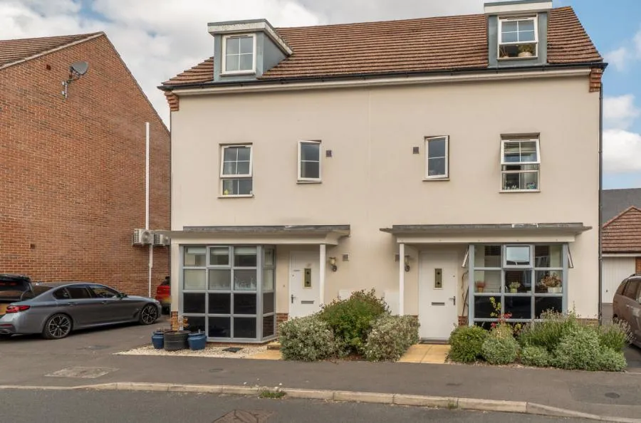 Windsor Crescent, Wokingham, RG40, photo 21