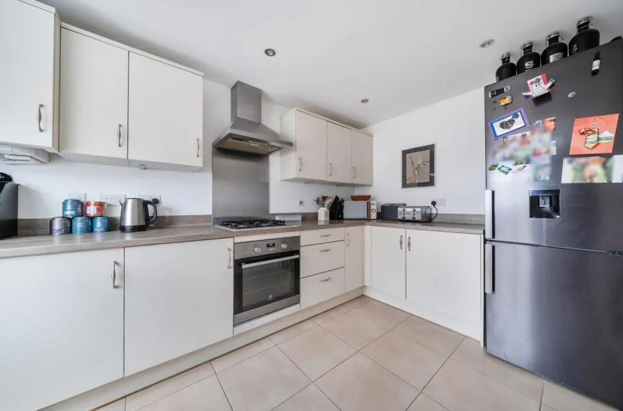 Windsor Crescent, Wokingham, RG40, photo 5