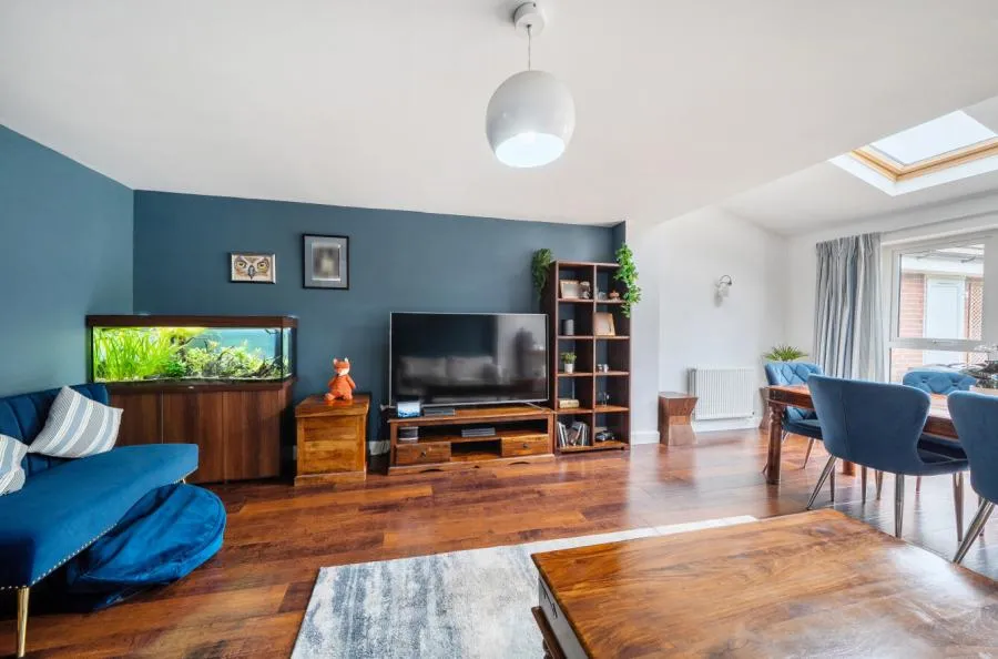 Windsor Crescent, Wokingham, RG40, photo 15