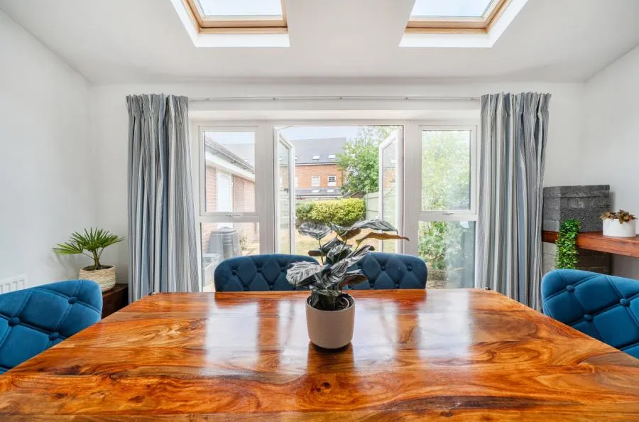 Windsor Crescent, Wokingham, RG40, photo 14