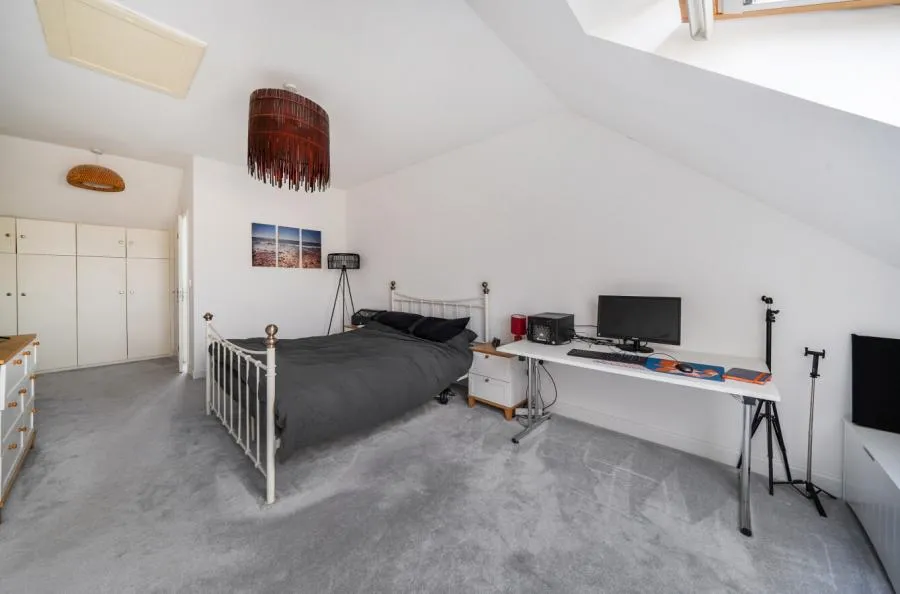 Windsor Crescent, Wokingham, RG40, photo 4