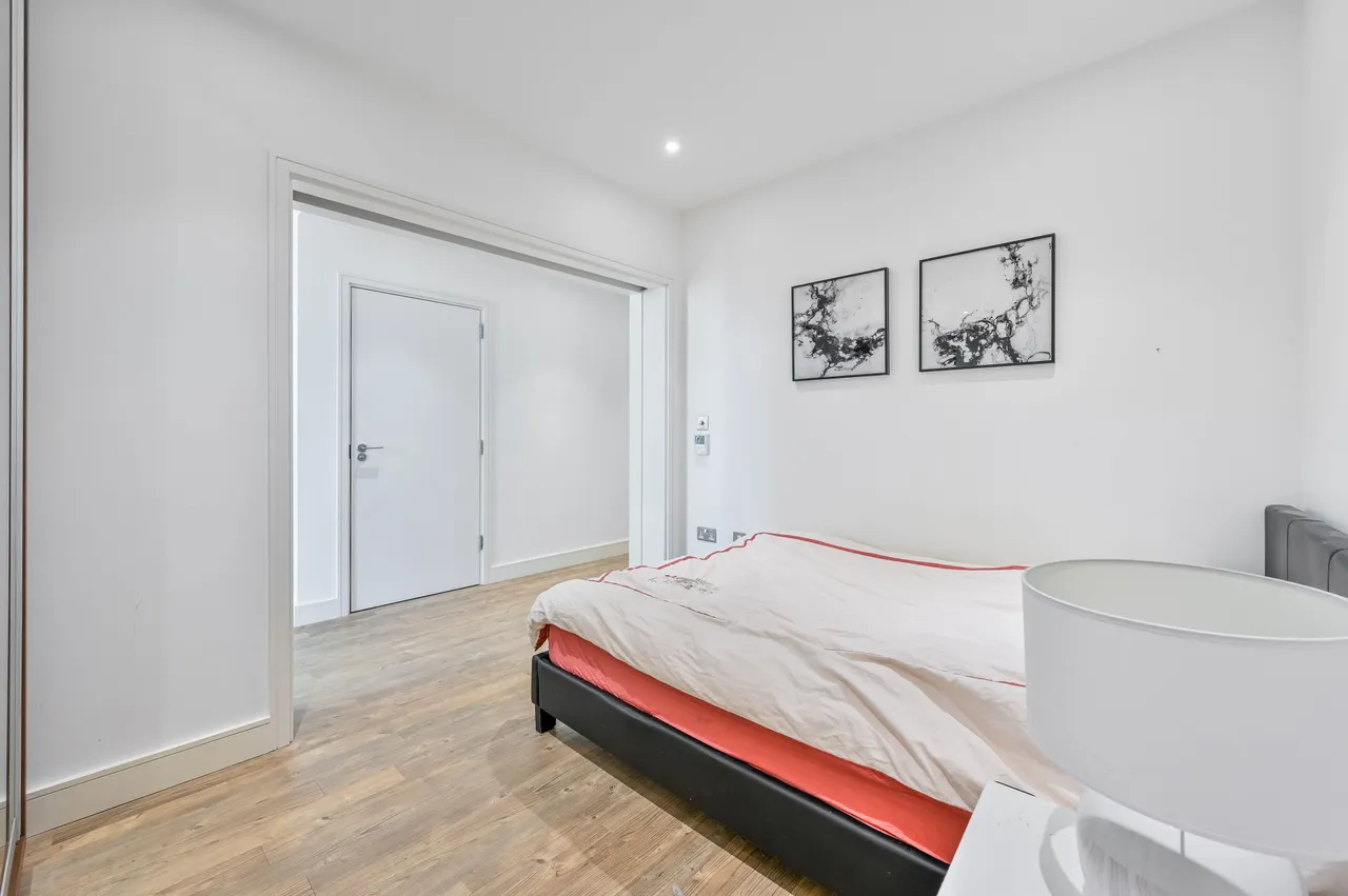 Flat 153, Gladwin Tower, 50 Wandsworth Road, London, photo 10