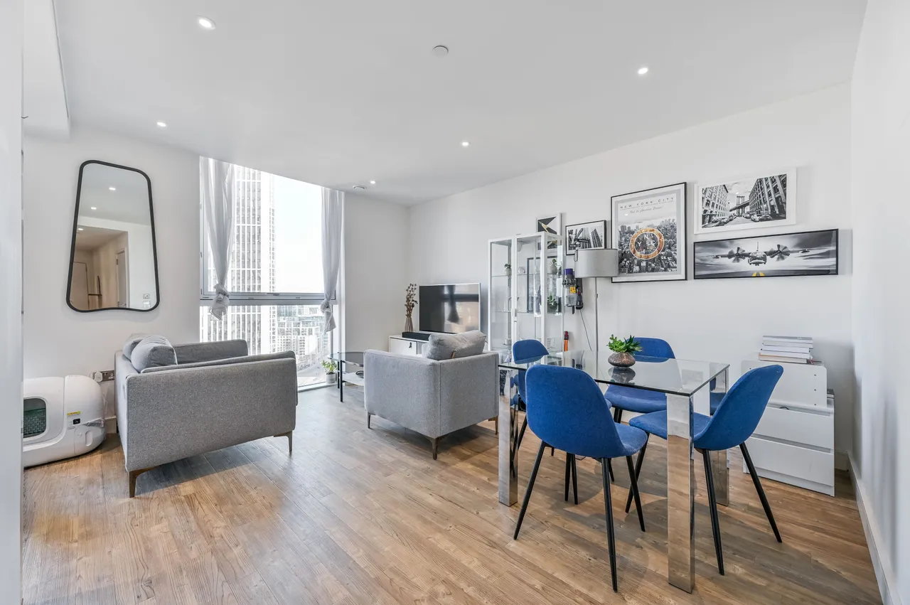 flat for sale — Flat 153, Gladwin Tower, 50 Wandsworth Road, London