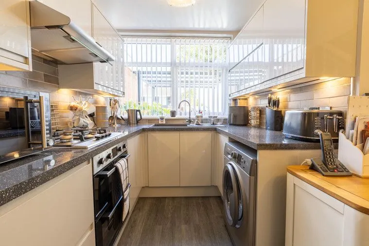Station Close, Walsall, WS3, photo 10