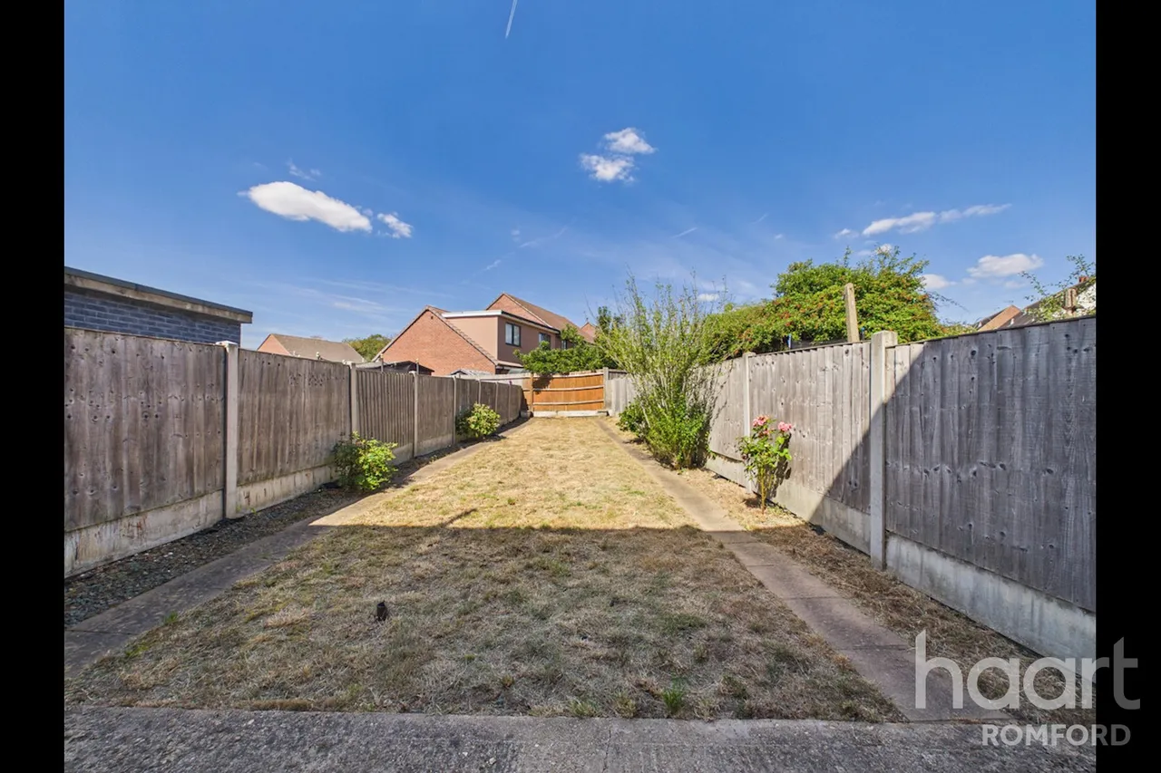 Chelmsford Avenue, Romford, RM5, photo 5