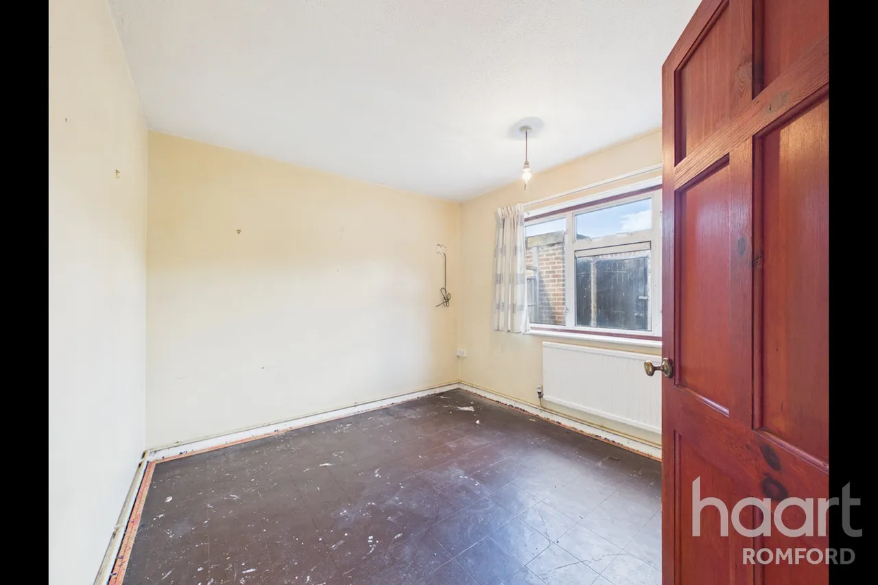 Chelmsford Avenue, Romford, RM5, photo 10