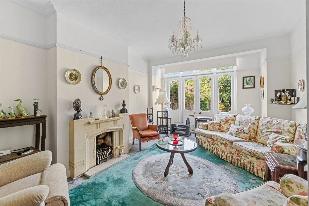 Avenue Road, Teddington, TW11 0BT, photo 4
