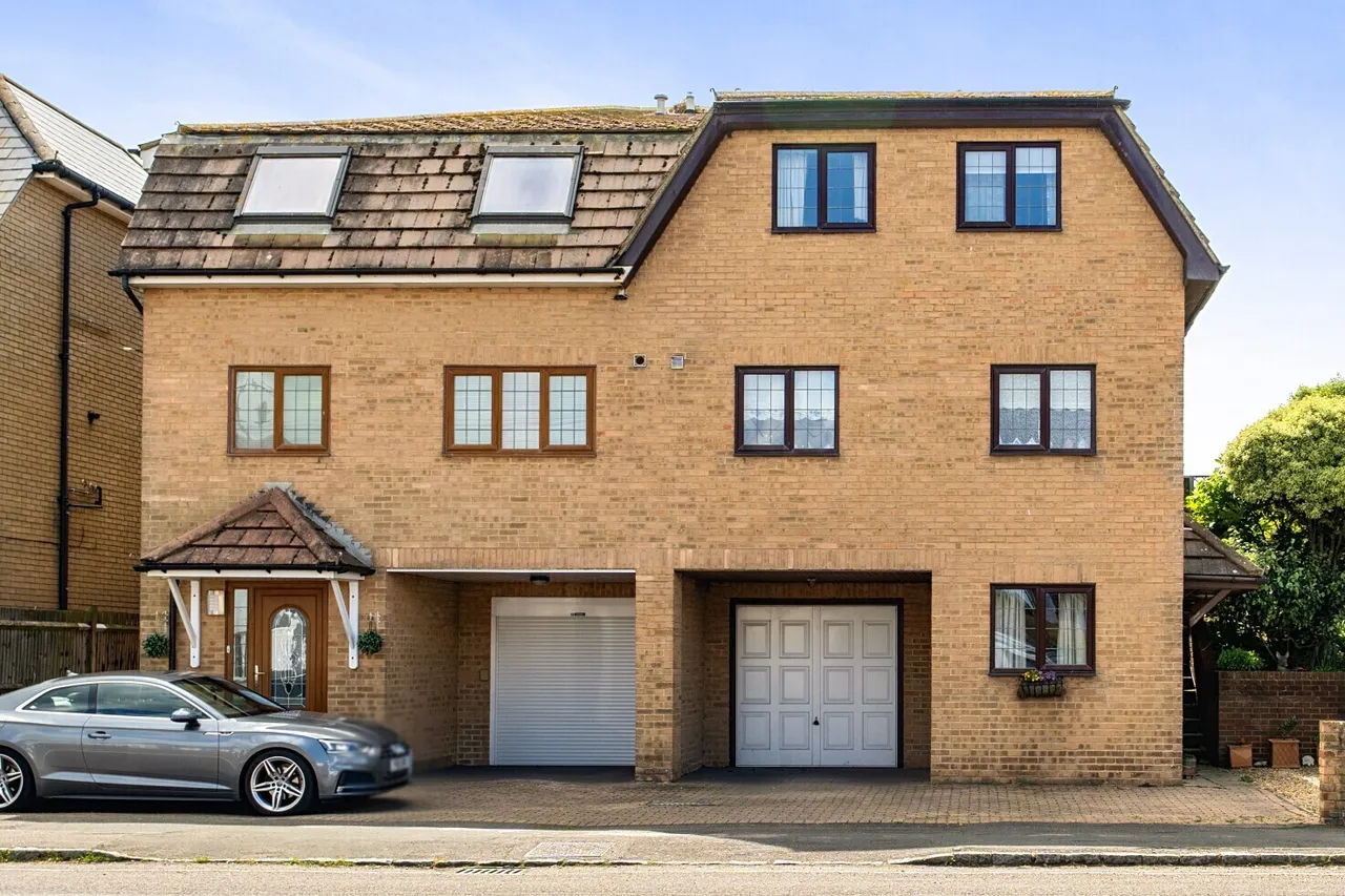 Brighton Road, Lancing, BN15, photo 3