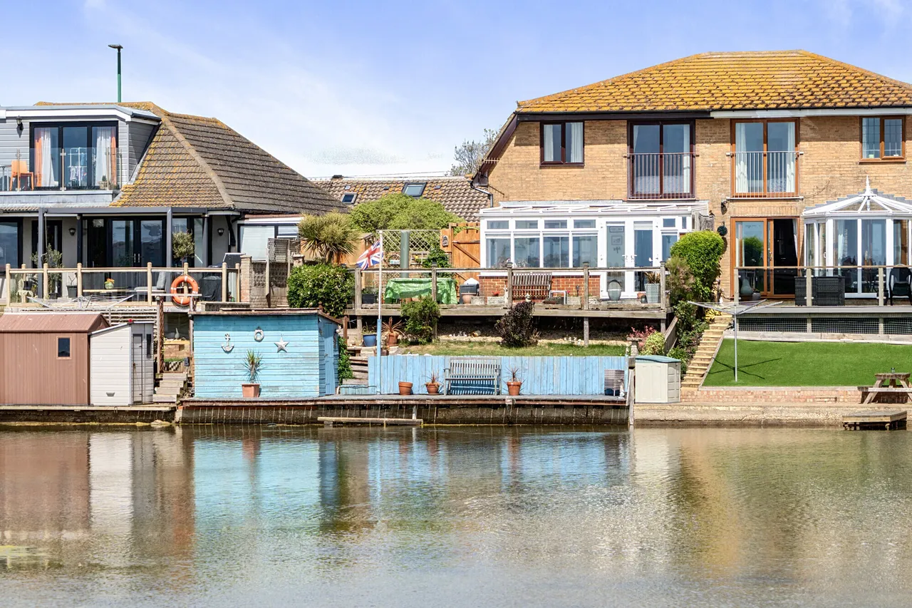 Brighton Road, Lancing, BN15, photo 11