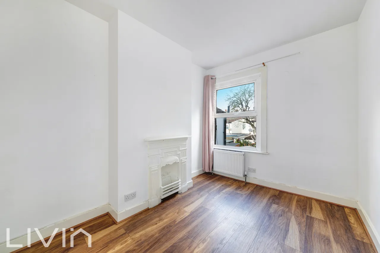 Dennett Road, Croydon, CR0, photo 13