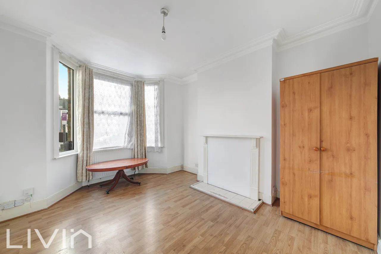 Dennett Road, Croydon, CR0, photo 5