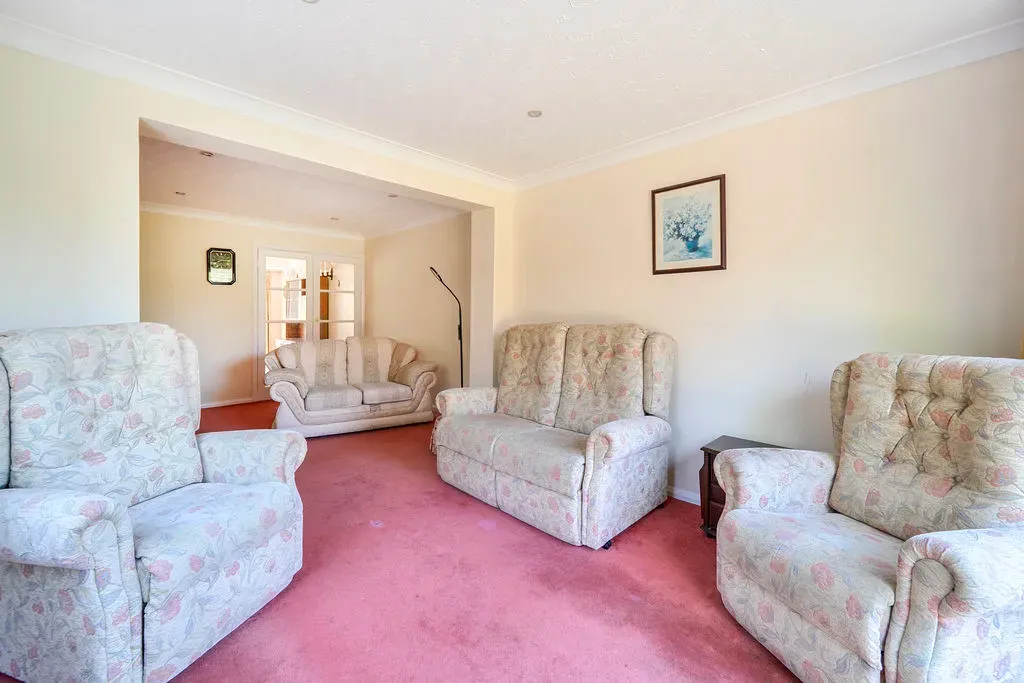 Whaddon Way, Bletchley, Milton Keynes, Buckinghamshire, MK3 7DT, photo 14