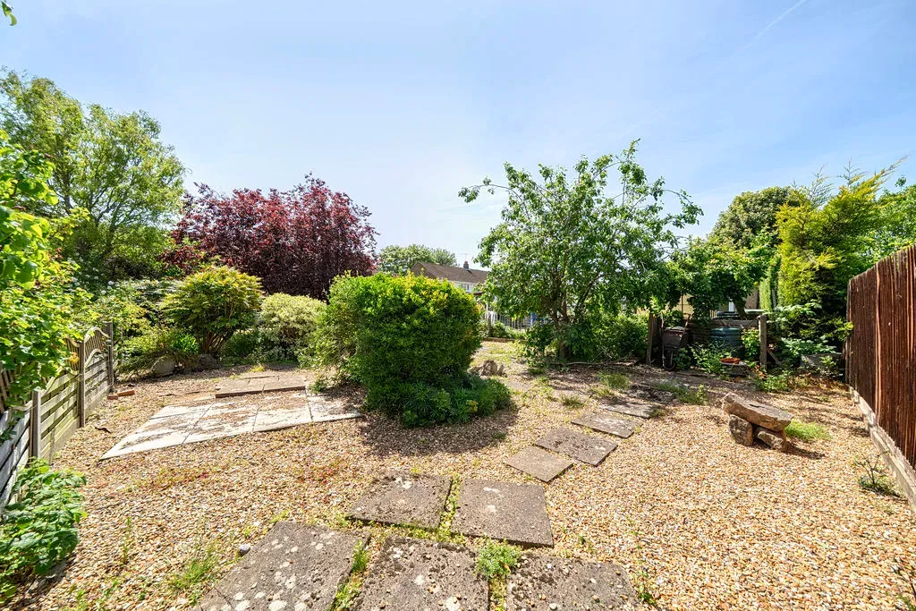 Whaddon Way, Bletchley, Milton Keynes, Buckinghamshire, MK3 7DT, photo 6