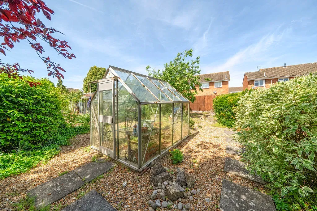 Whaddon Way, Bletchley, Milton Keynes, Buckinghamshire, MK3 7DT, photo 17