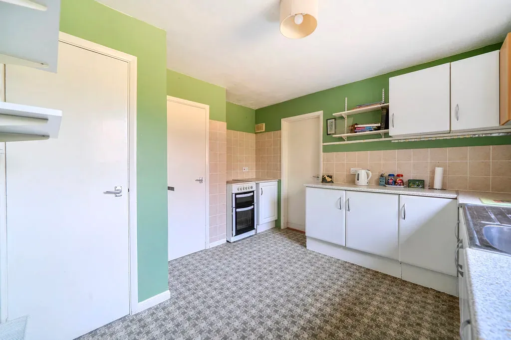 Whaddon Way, Bletchley, Milton Keynes, Buckinghamshire, MK3 7DT, photo 21